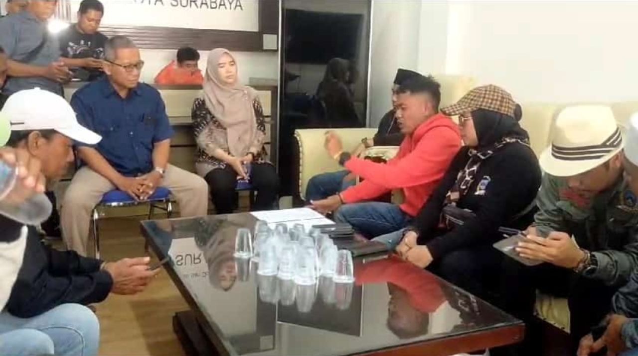 AMI dan KPU Surabaya Kian Memanas
